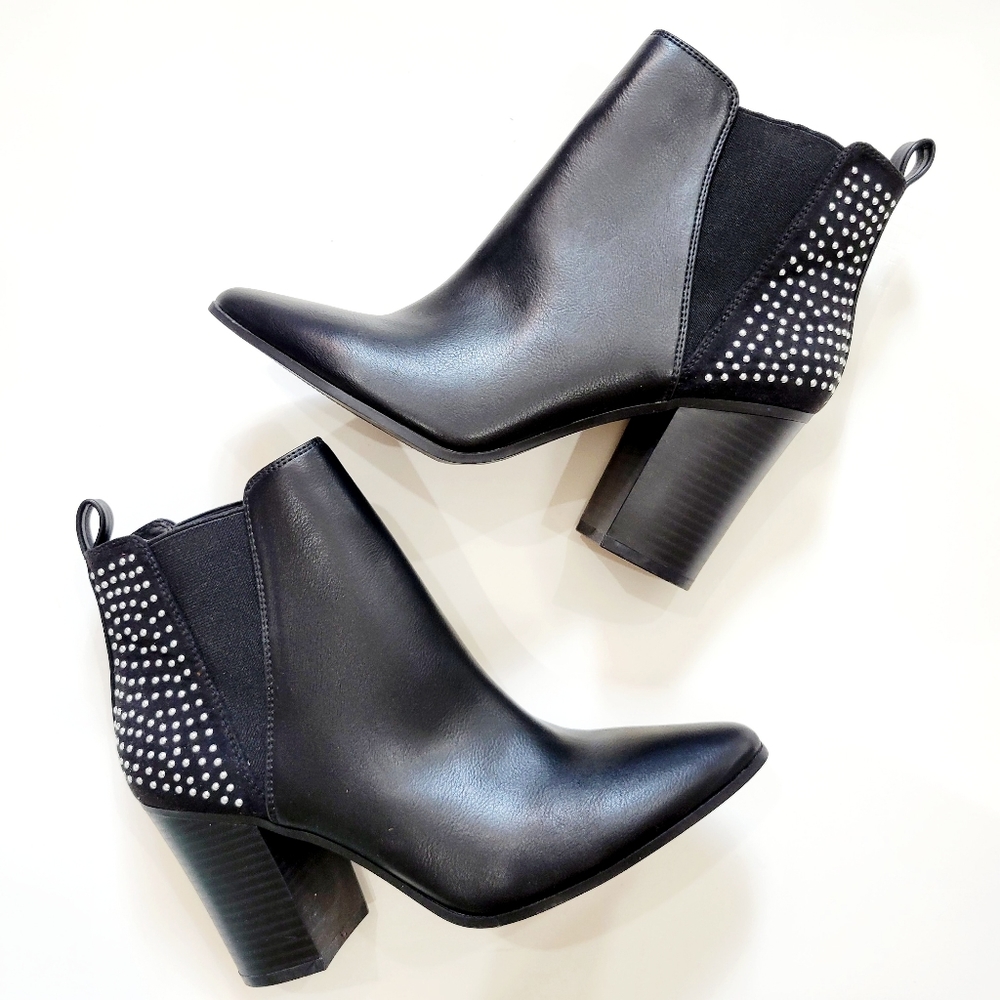 Black Studded Boots Sze 7.5